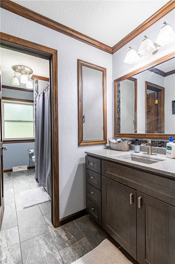 5005 E William Road Property Photo 15