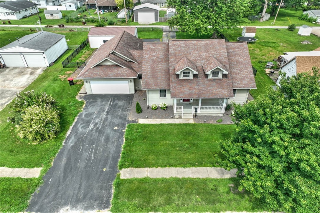 309 N Walnut Street Property Photo 4