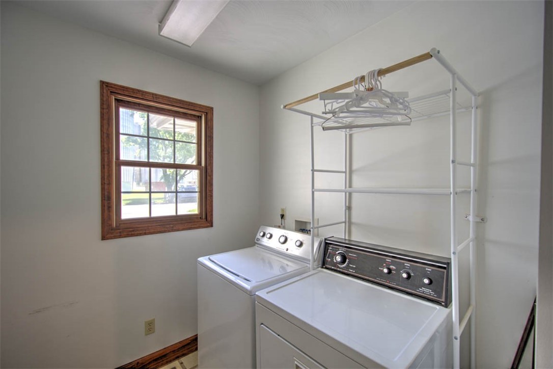 309 N Walnut Street Property Photo 28