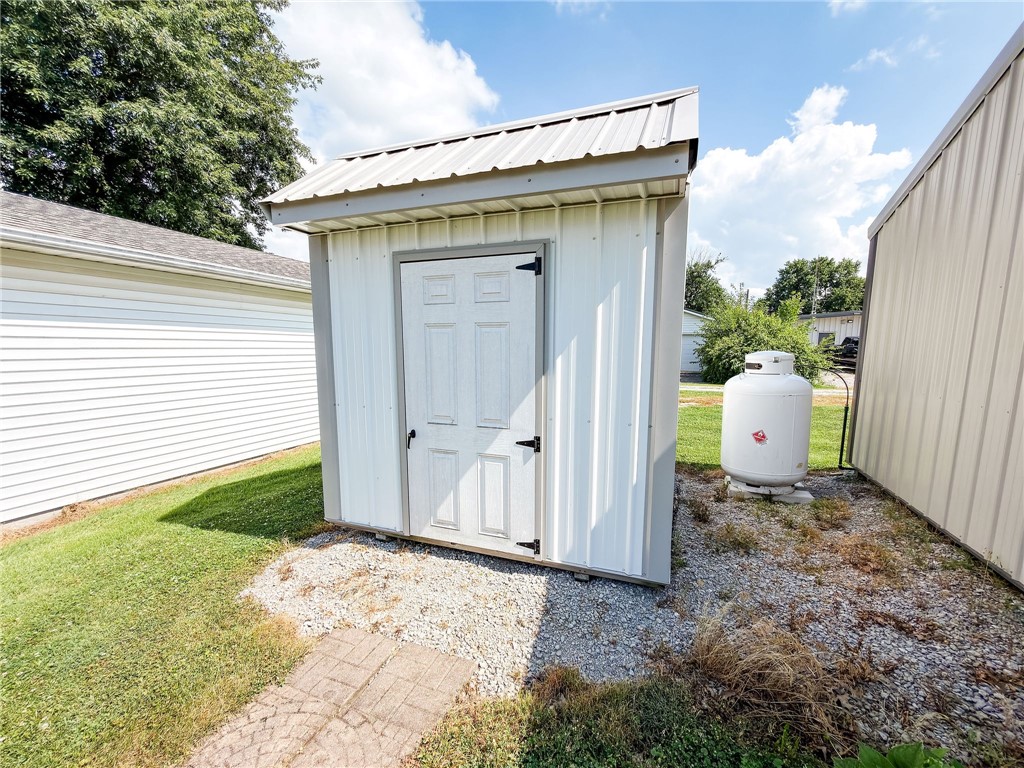 503 E Edgar Avenue Property Photo 31