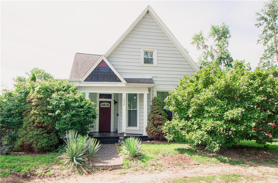 1020 Van Buren Avenue Property Photo 1
