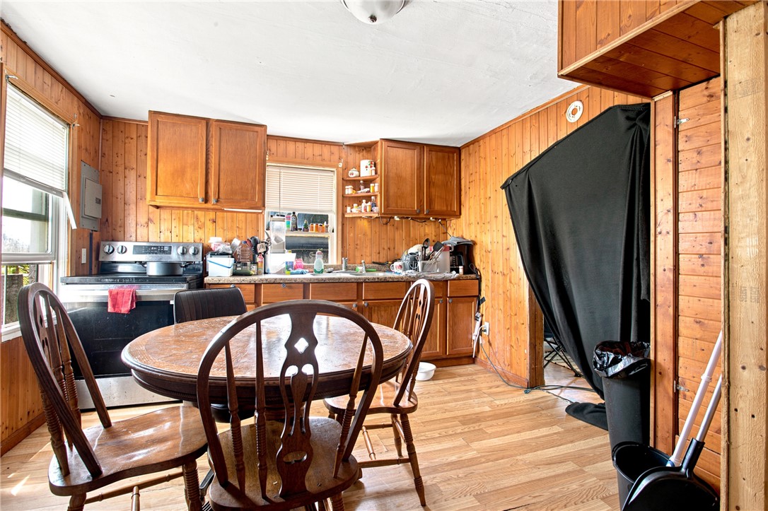 201 W Madison Avenue Property Photo 8
