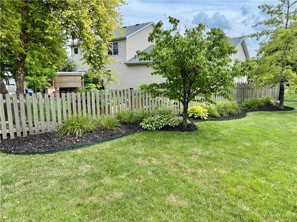 140 Lexington Circle Property Photo 11