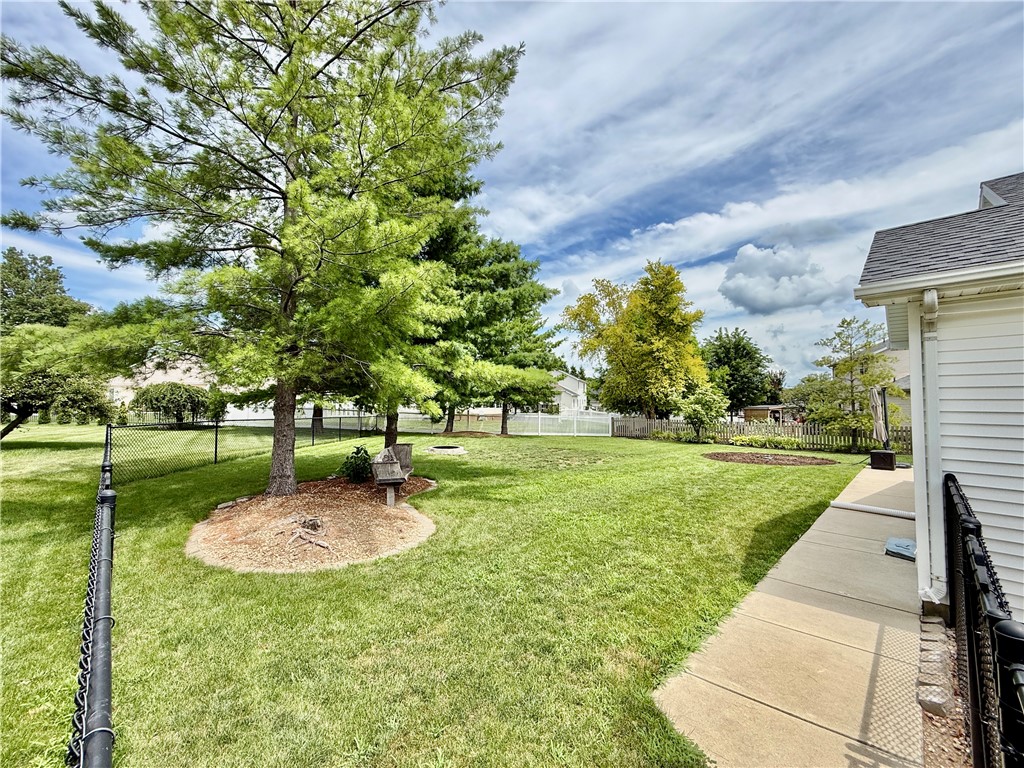 140 Lexington Circle Property Photo 12