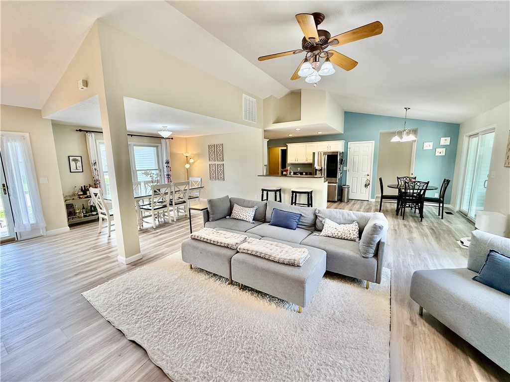 140 Lexington Circle Property Photo 15