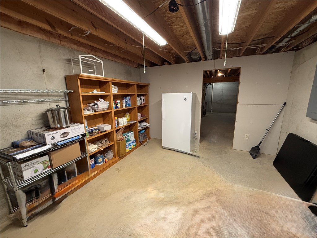 140 Lexington Circle Property Photo 43