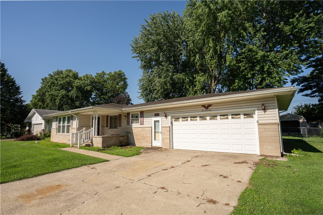 1017 Wenthe Drive Property Photo 3