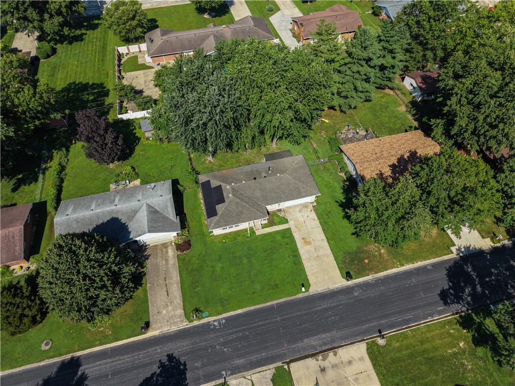 1017 Wenthe Drive Property Photo 4