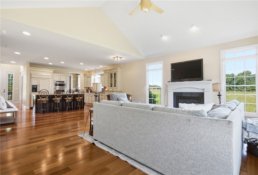 1208 Mini Hills Drive Property Photo 10