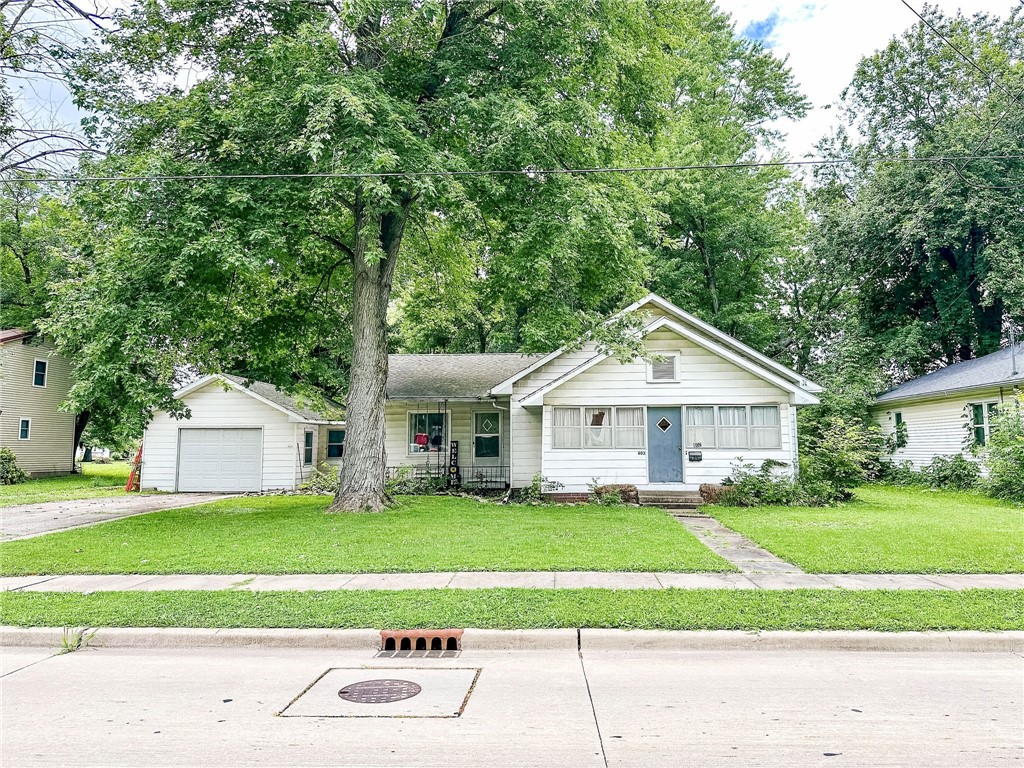 602 N Range Street Property Photo 1