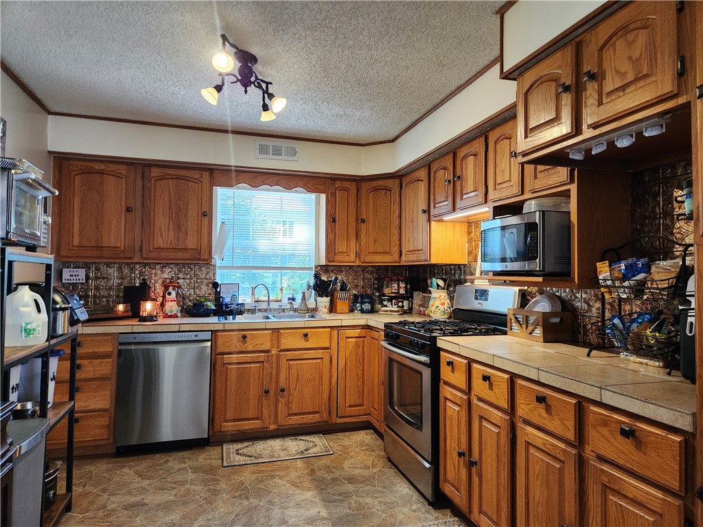 203 N Wall Street Property Photo 10