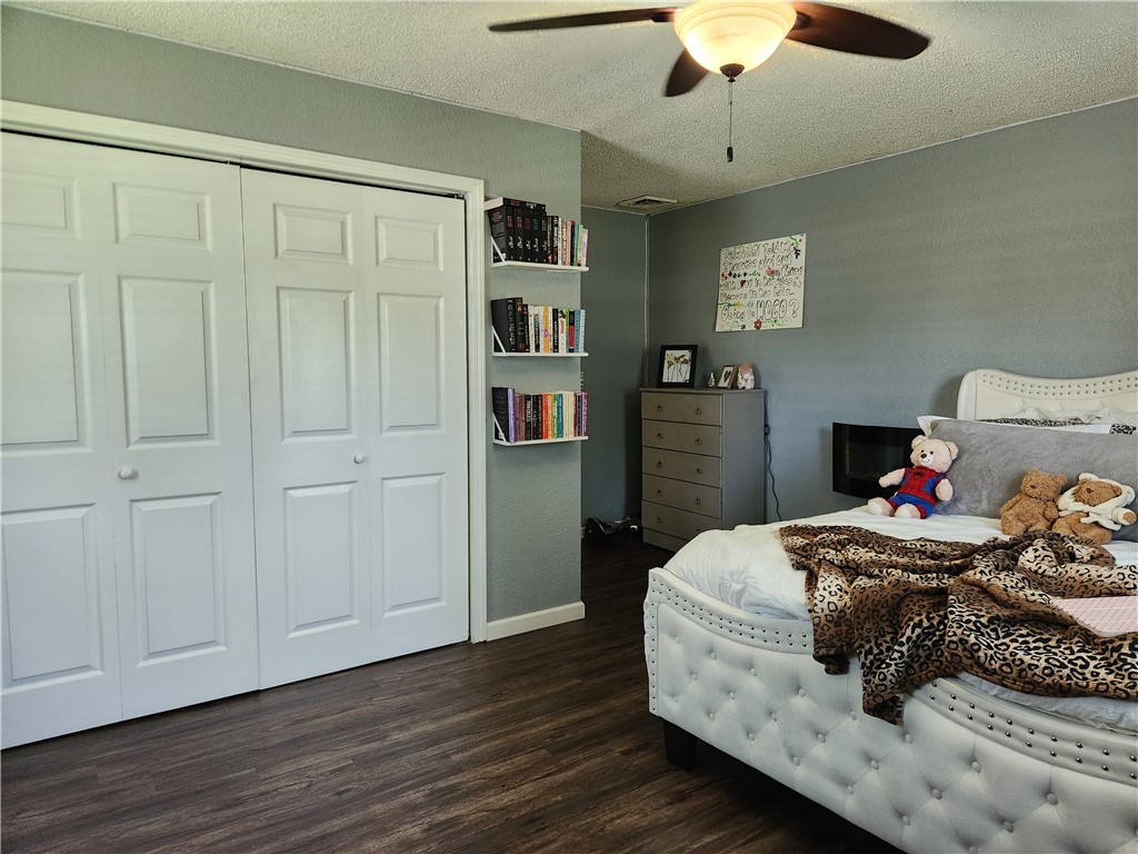 203 N Wall Street Property Photo 17