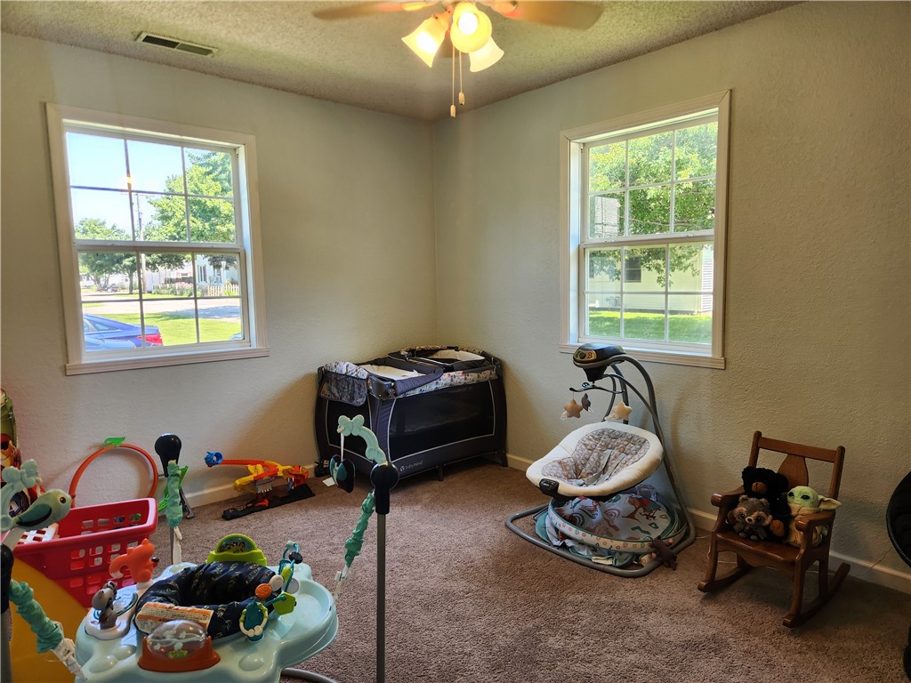 203 N Wall Street Property Photo 20