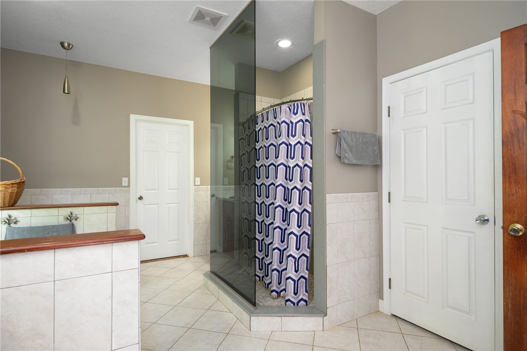 4 Woodbird Drive Property Photo 14