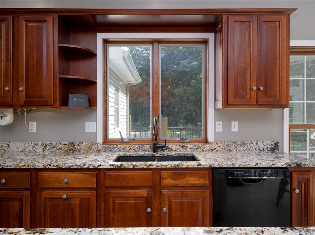 4 Woodbird Drive Property Photo 18