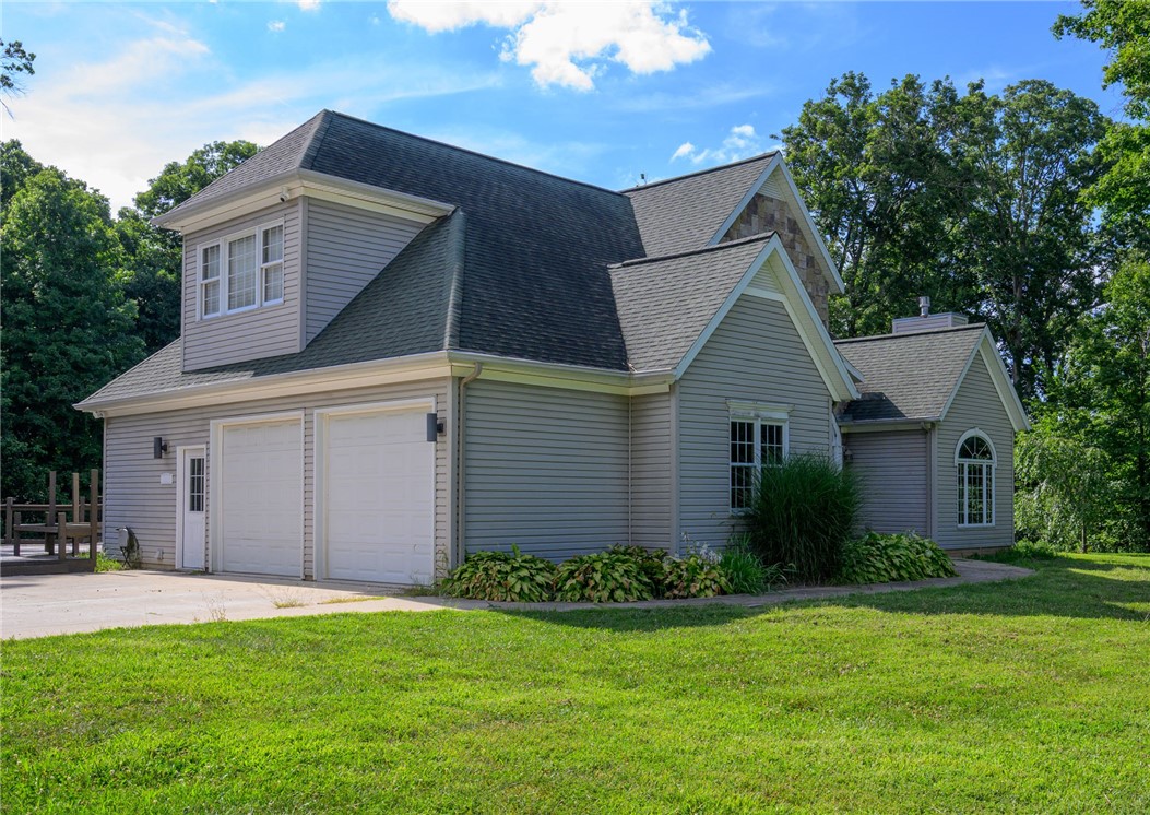 4 Woodbird Drive Property Photo 37