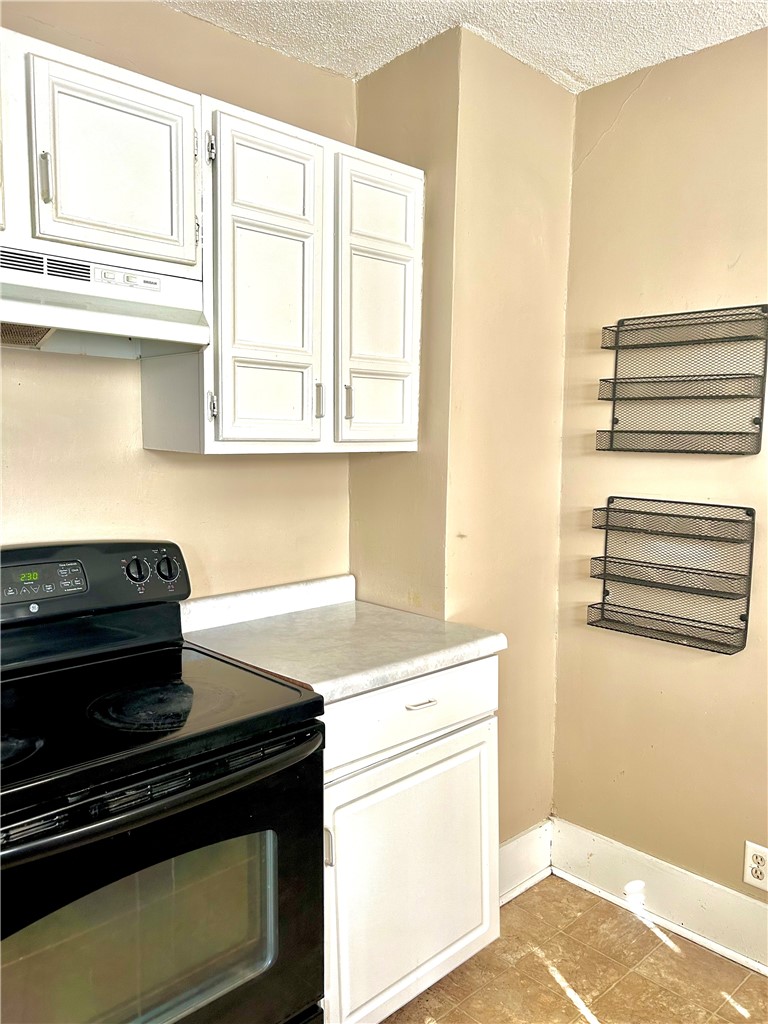 608 Plum Street Property Photo 6