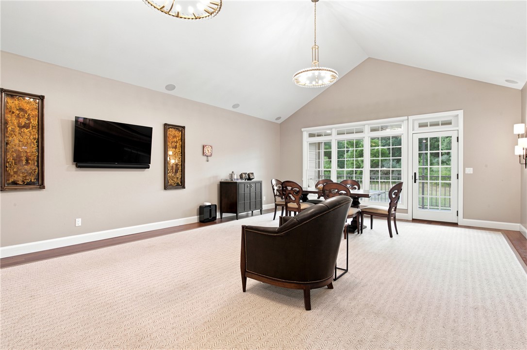 1220 Mini Hills Drive Property Photo 15