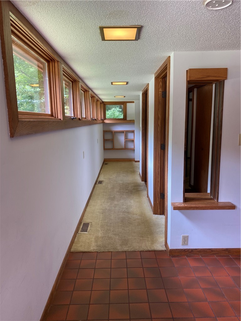 2755 Whippoorwill Drive Property Photo 2