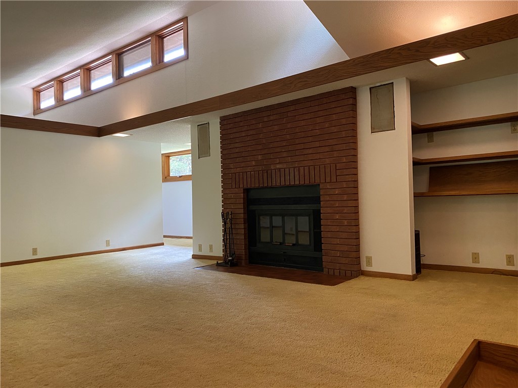 2755 Whippoorwill Drive Property Photo 6