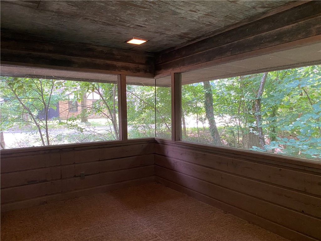 2755 Whippoorwill Drive Property Photo 17