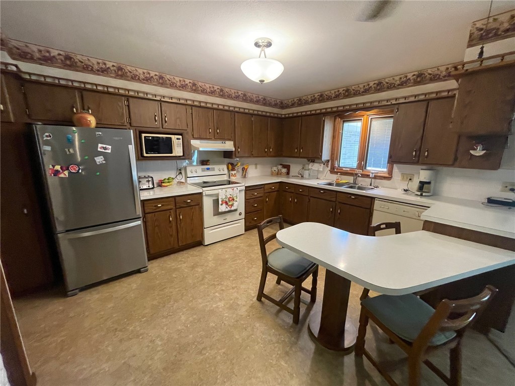 2604 S Park Street Property Photo 8