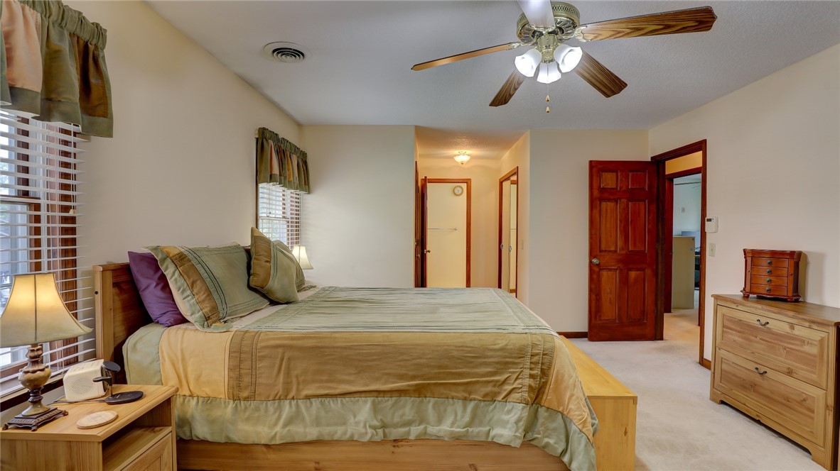 1131 Chelsea Way Property Photo 33