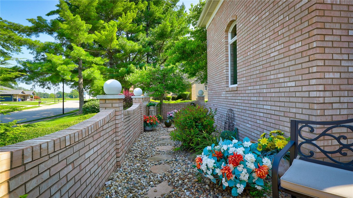 2950 Doral Court Property Photo 6
