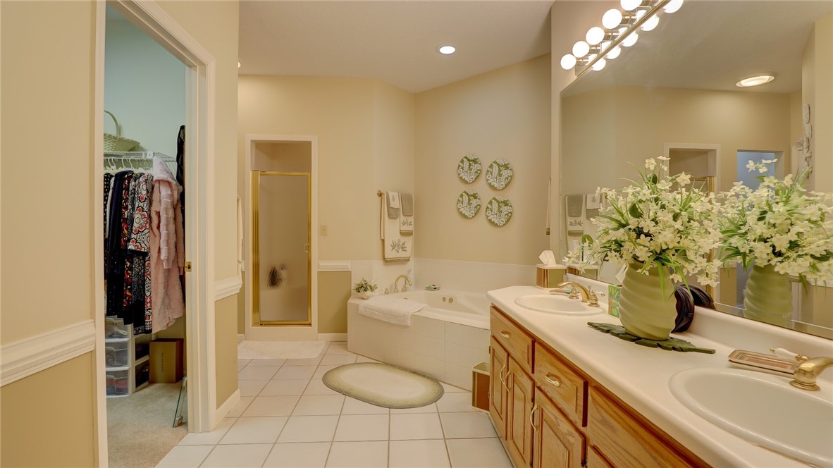 2950 Doral Court Property Photo 33