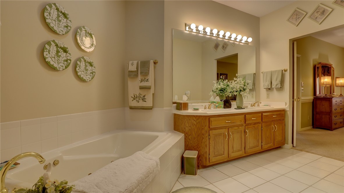 2950 Doral Court Property Photo 37