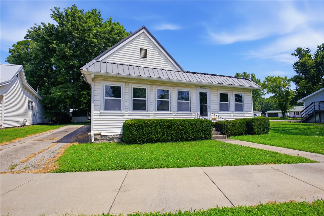 17 State Street Property Photo 3