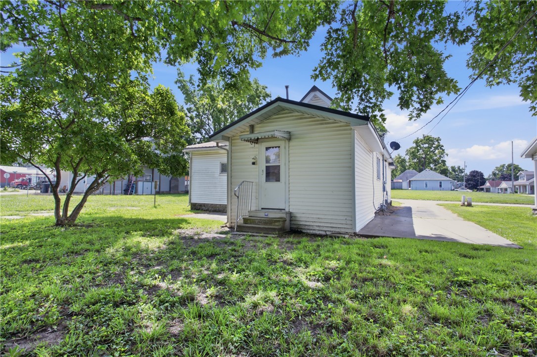 17 State Street Property Photo 23