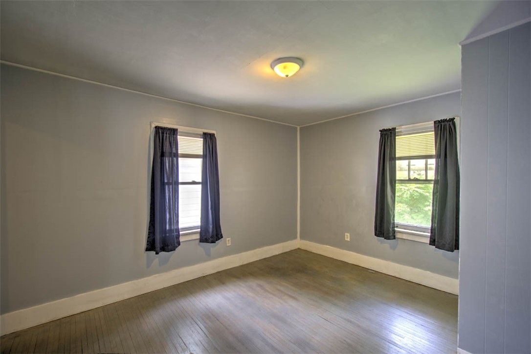 1371 E Division Street Property Photo 12