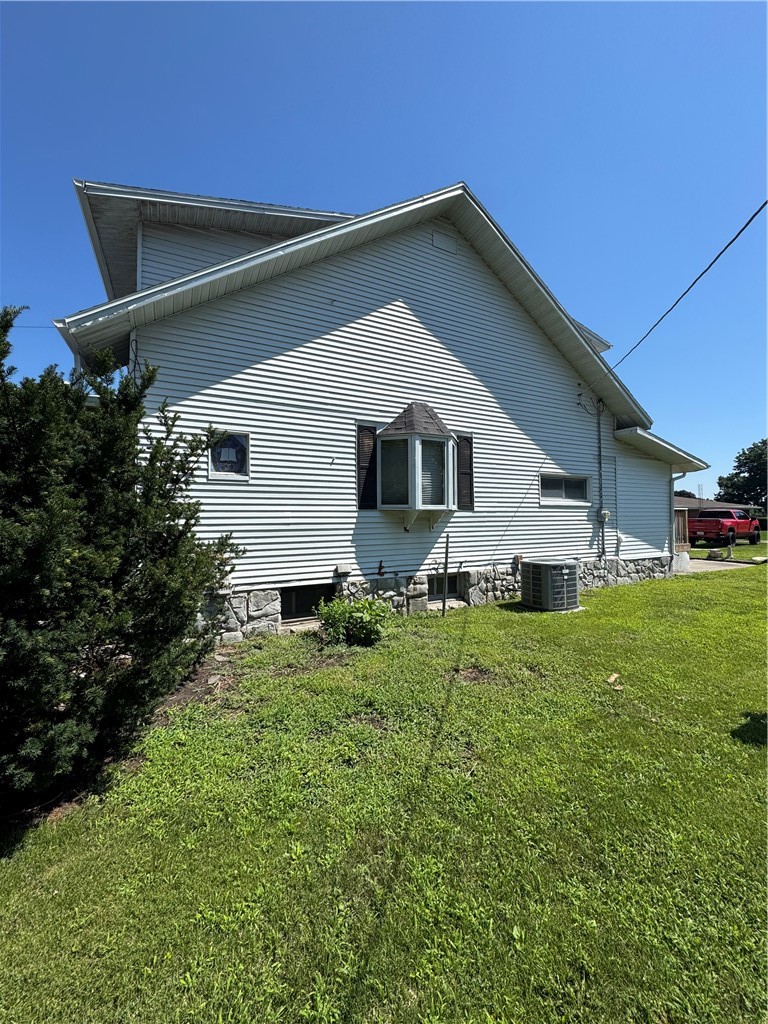 309 N Sandusky Street Property Photo 3