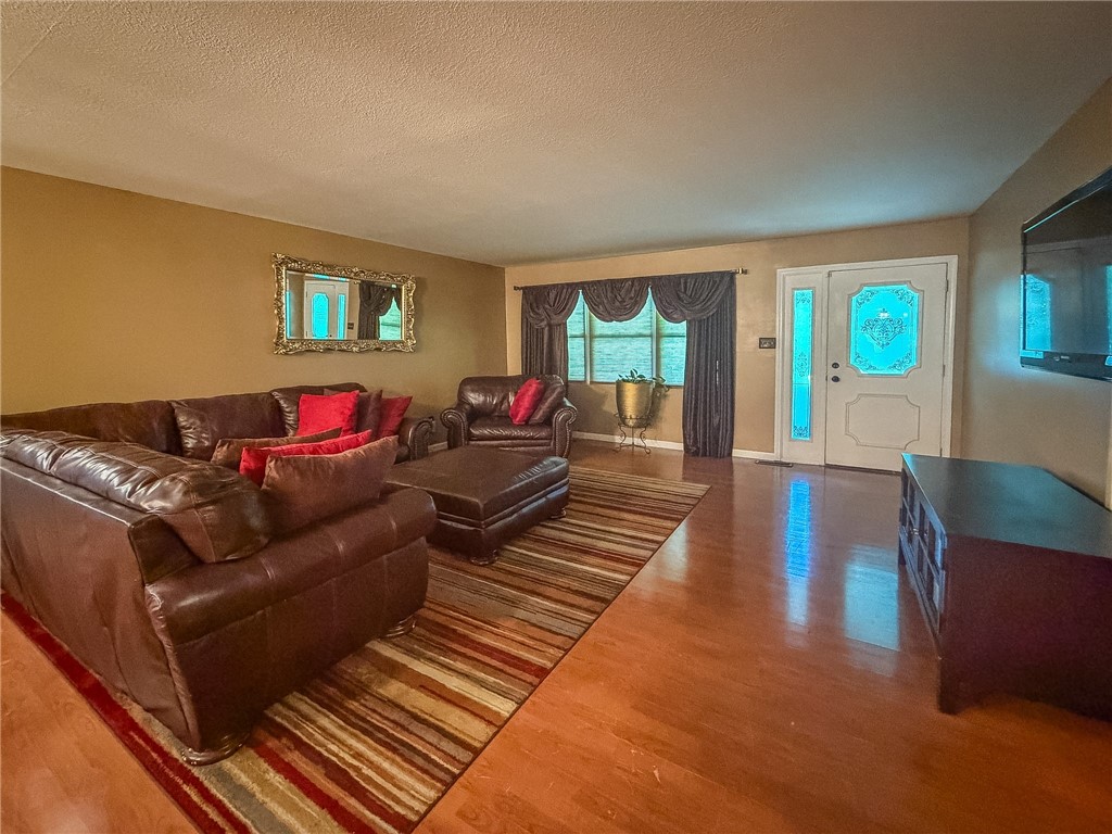 3750 Lake Shore Drive Property Photo 4