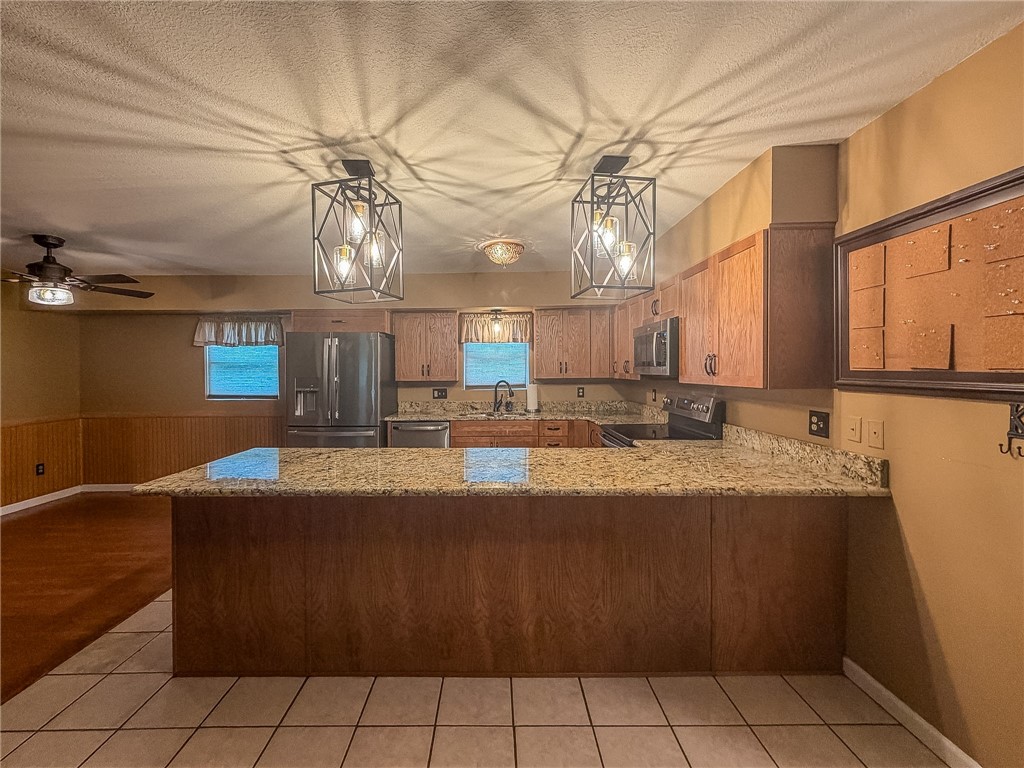 3750 Lake Shore Drive Property Photo 7