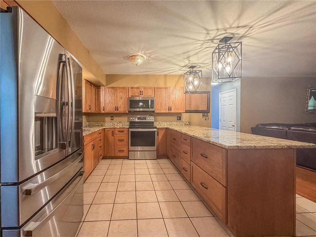 3750 Lake Shore Drive Property Photo 8