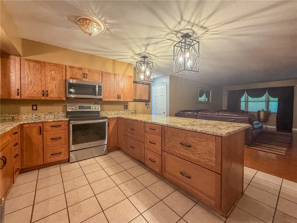 3750 Lake Shore Drive Property Photo 9
