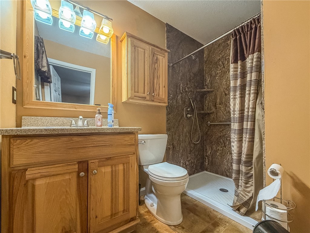 3750 Lake Shore Drive Property Photo 20
