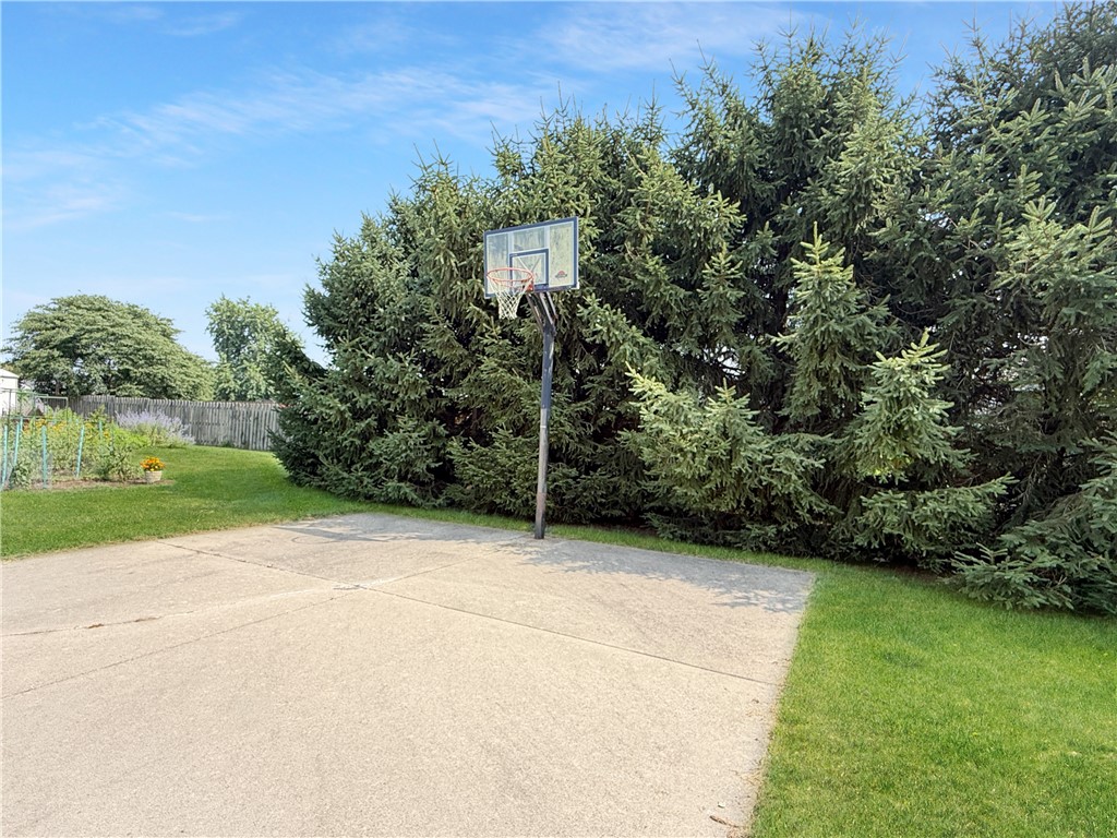 40 Queen Anne Court Property Photo 33