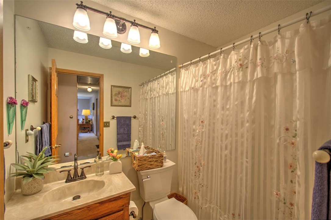 985 Montgomery Court Property Photo 20
