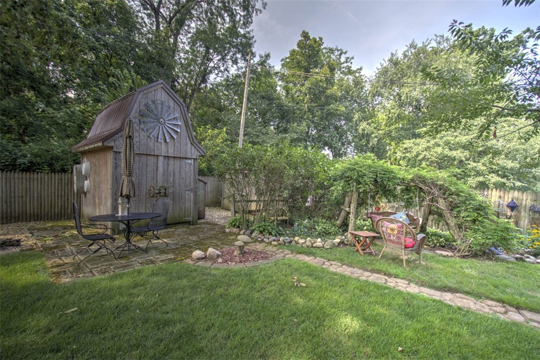 985 Montgomery Court Property Photo 34