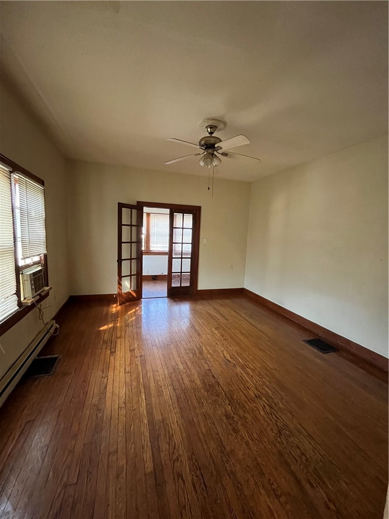 703 10th Street Property Photo 14