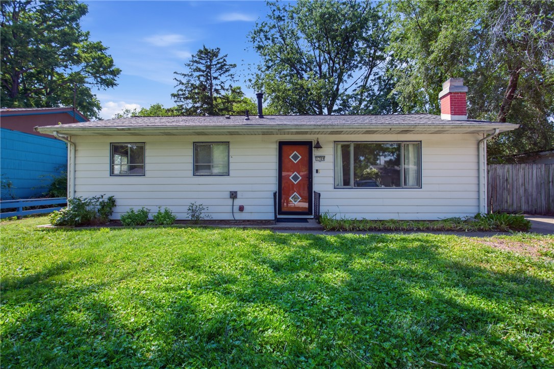 1709 Crescent Drive Property Photo 1