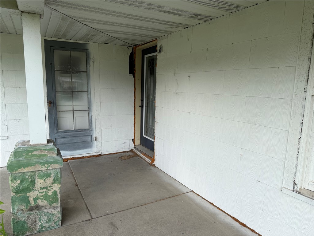 111 Oak Avenue Property Photo 6