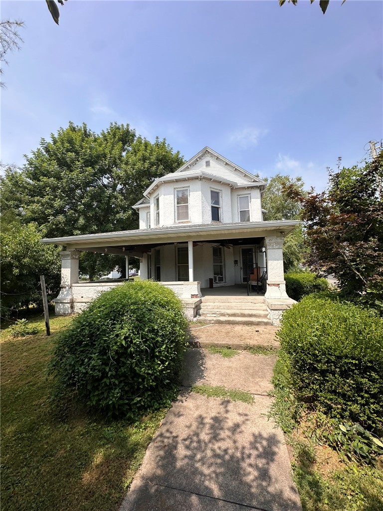 201 S Lafayette Street Property Photo 2