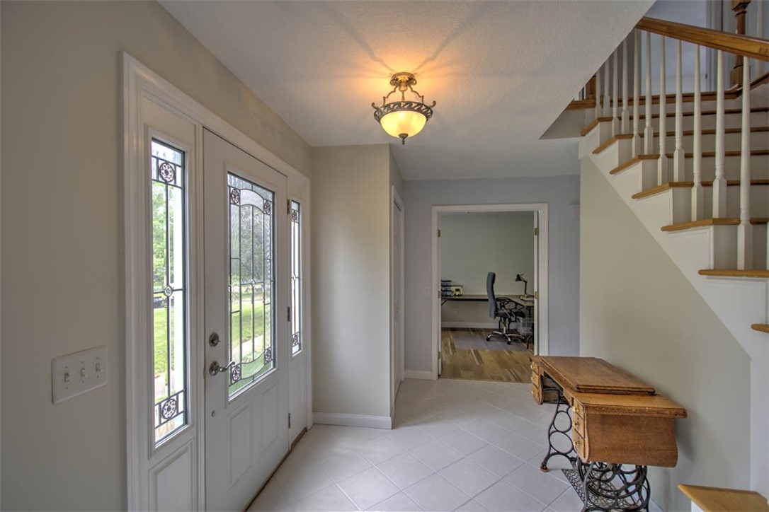 8566 Hickory Hills Drive Property Photo 10