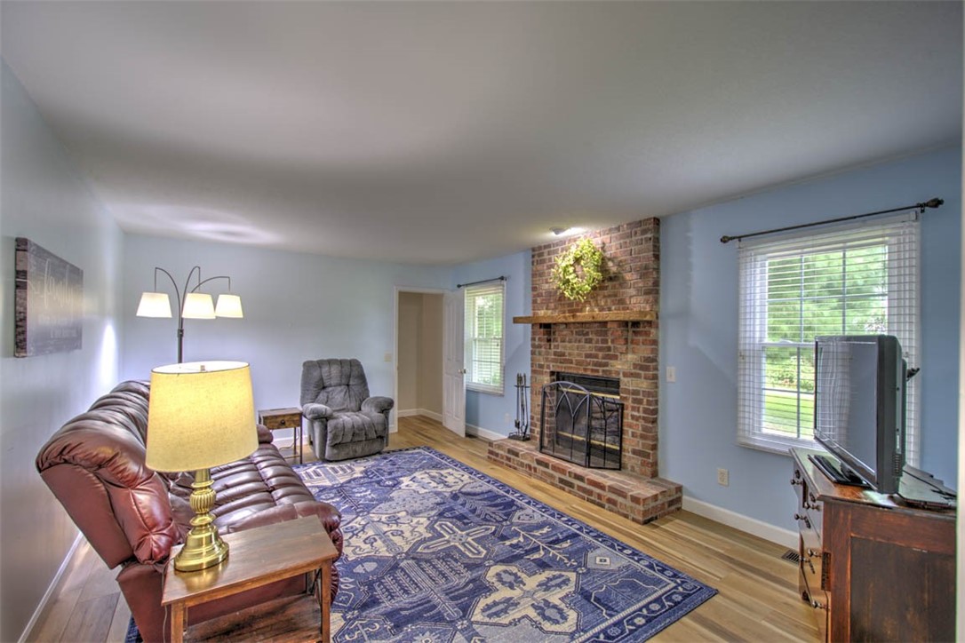 8566 Hickory Hills Drive Property Photo 17