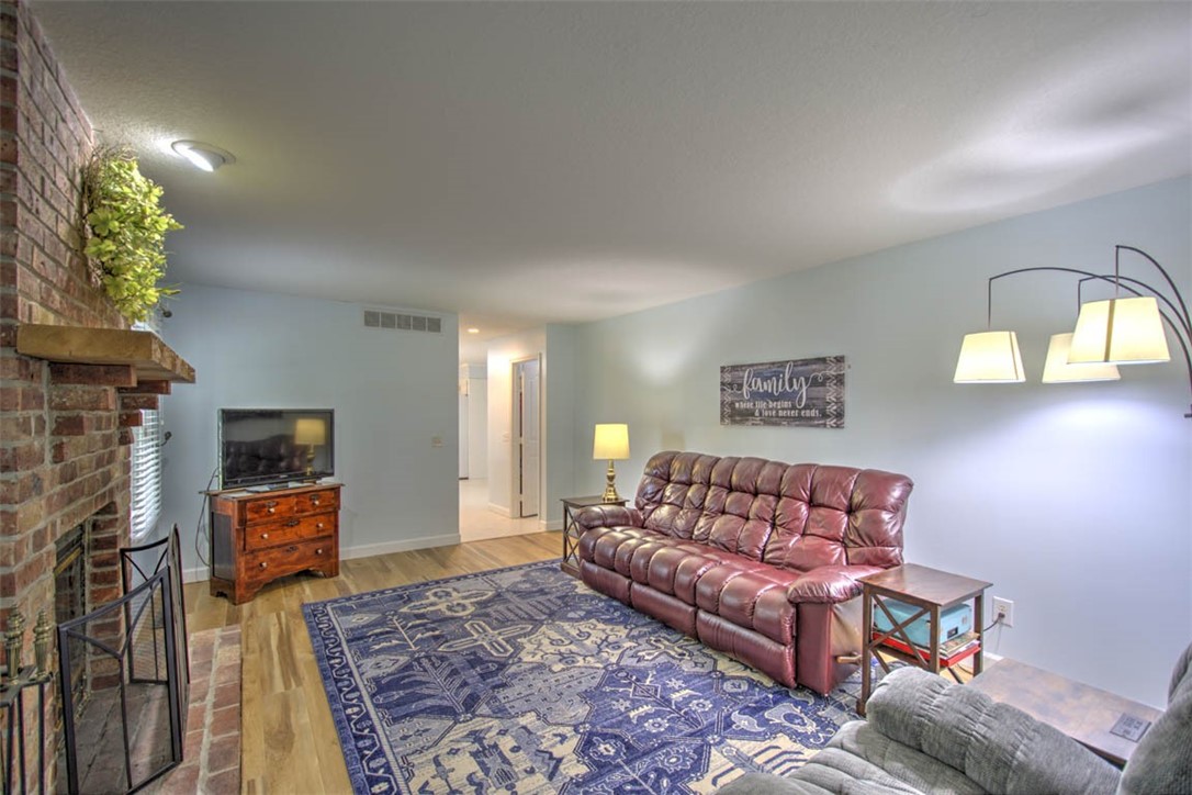 8566 Hickory Hills Drive Property Photo 18