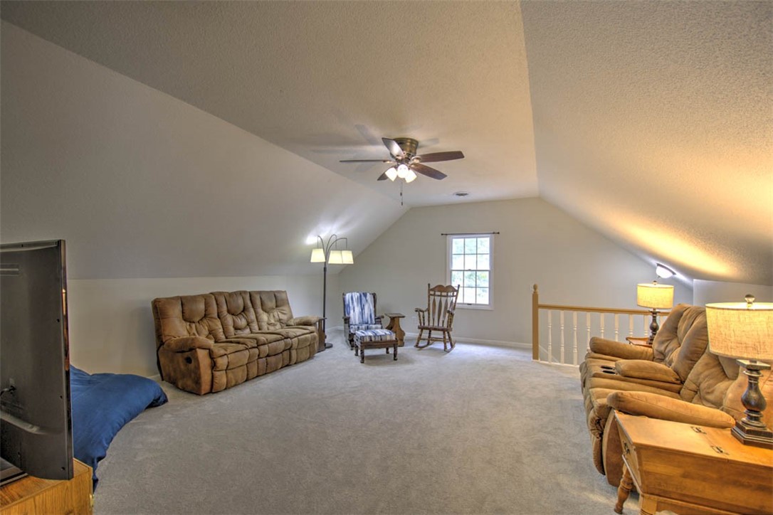 8566 Hickory Hills Drive Property Photo 24